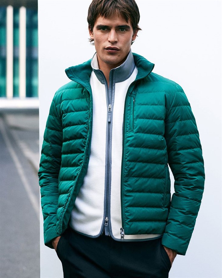 Parker Van Noord Models COS Outerwear Fall 2022 Collection - Male Model ...