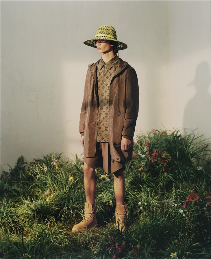 Louis Vuitton: Louis Vuitton Presents Its New Men's Fall-Winter  Pre-Collection 2023: The Desert Race - Luxferity
