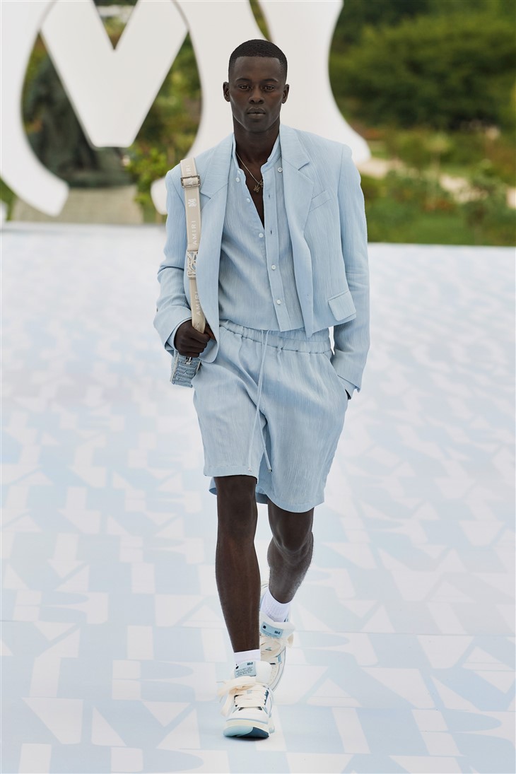 Discover LOUIS VUITTON Spring Summer 2023 Menswear Collection