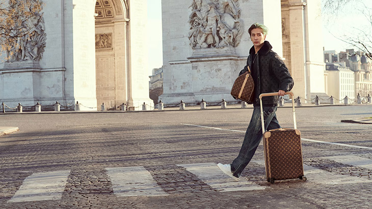 Louis Vuitton on X: #SpiritofTravel: the new luggage by Marc Newson,  photographed by Patrick Demarchelier.    / X