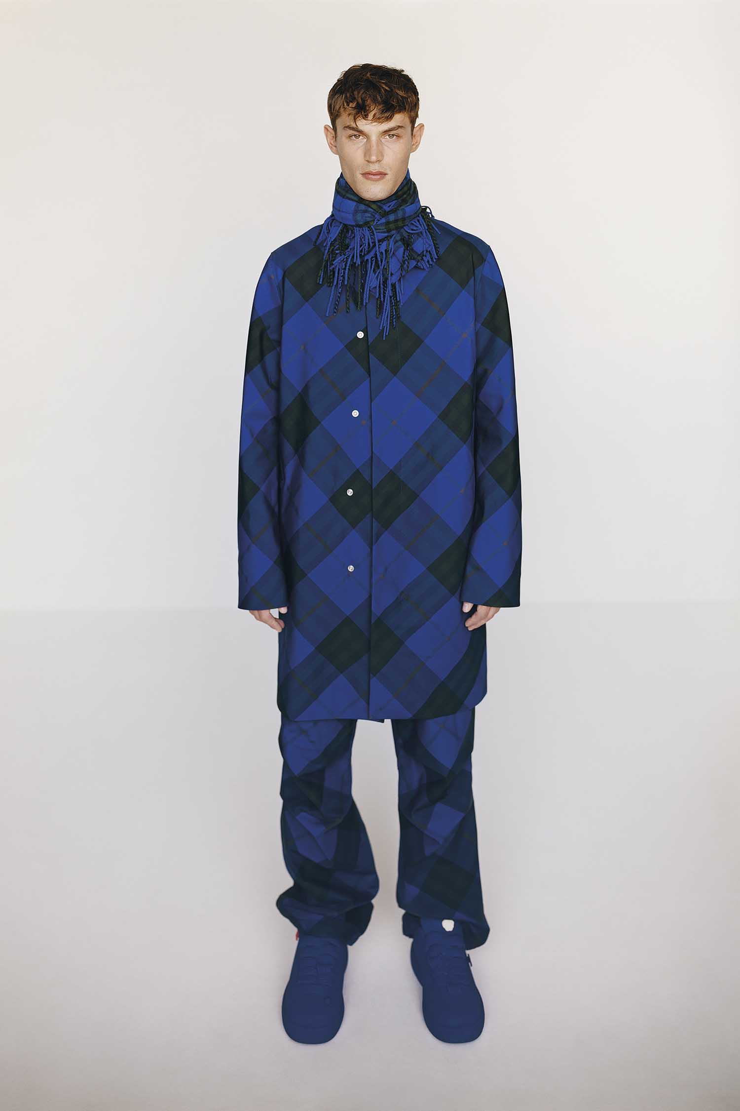 Louis Vuitton Supreme Grey Fashion Luxury Brand Premium Blanket Fleece Home  Decor, by son nguyen