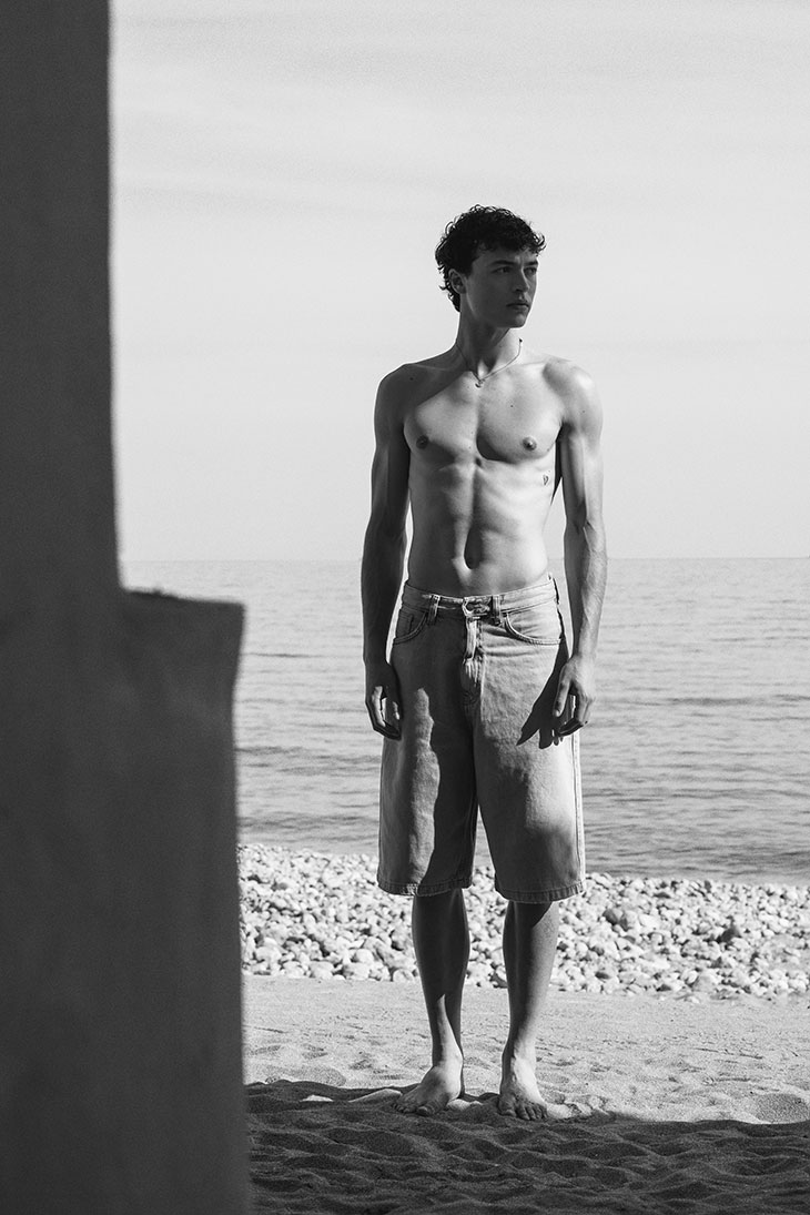 Arnau Pons by Vinyet Feliubadaló