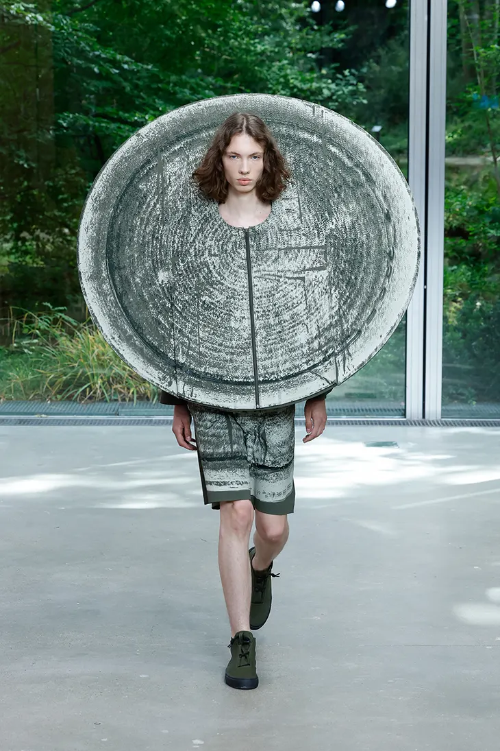 IM MEN Spring Summer 2026 Explores Dancing Texture