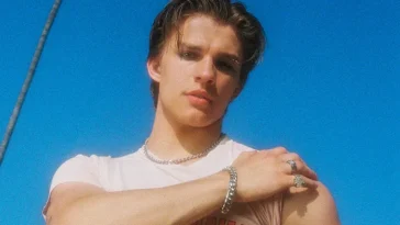 Alex Sampson