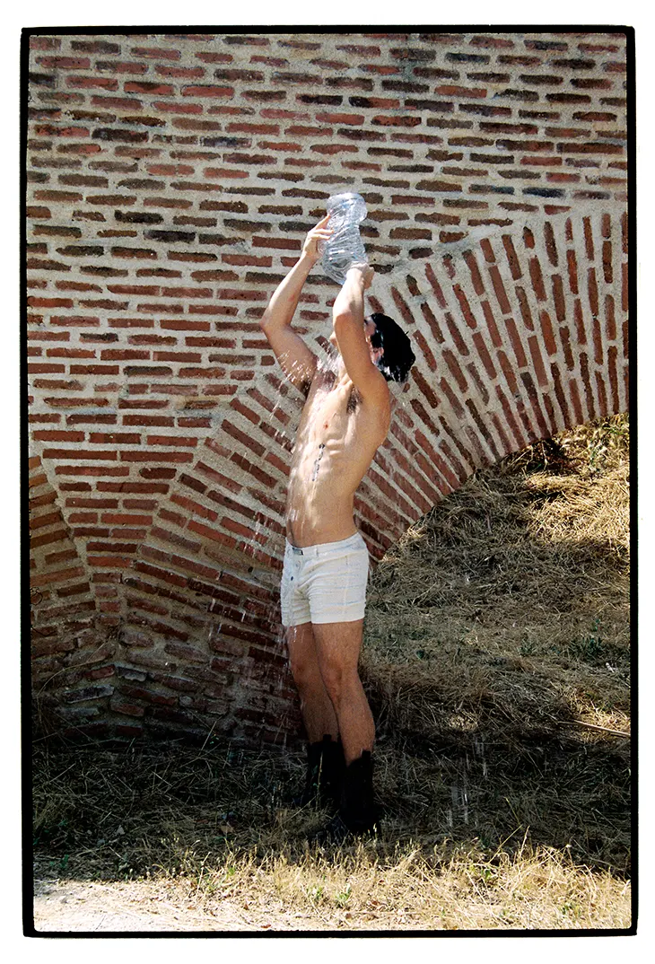 Marlo Navarro in Tarde de Verano Exclusive