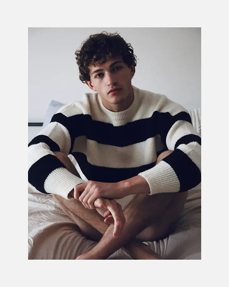 Anthony Piccirillo in Homme Alone