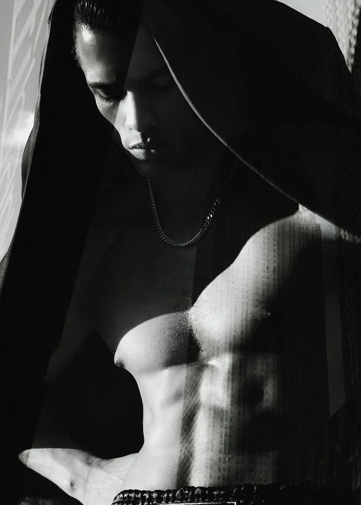 Jonas Barros in Love Me More