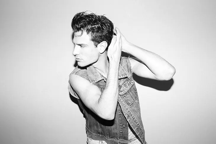 Bas Laduc Leisure by Joey Leo