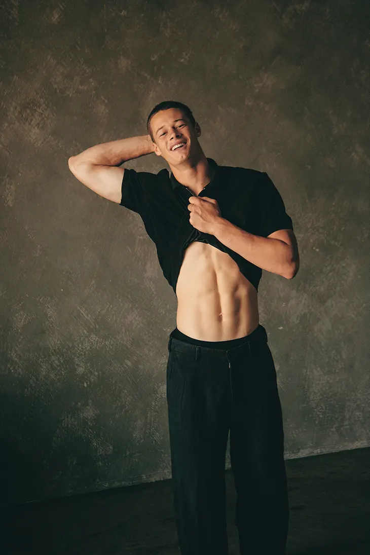 Tate Foxson by Adam Washington